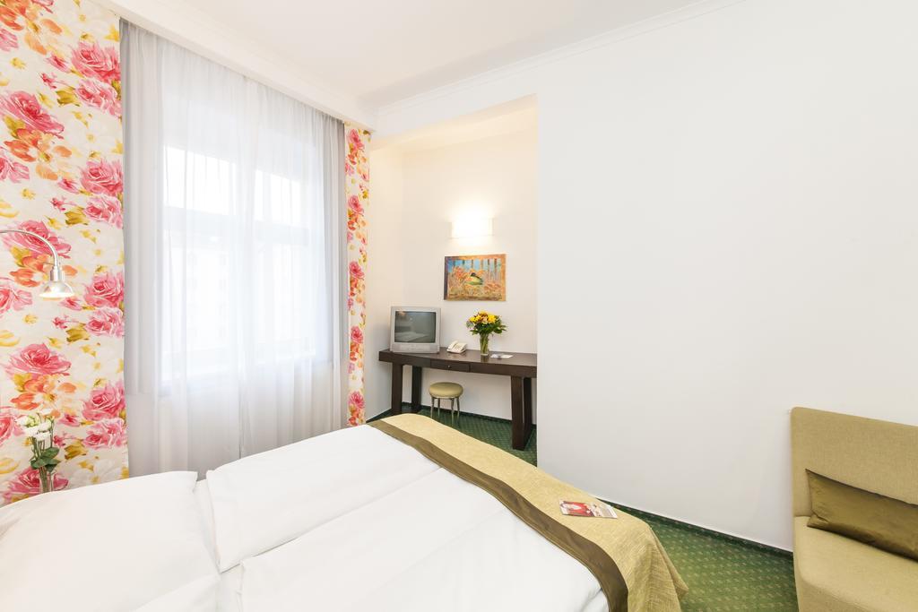 Hotel Vitkov Prága Kültér fotó